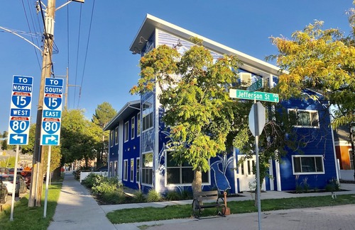 People's Freeway Hotel | SLC Hostel