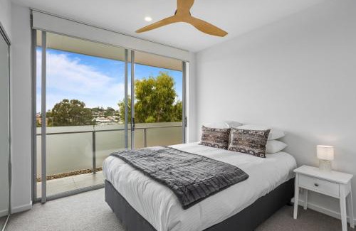 New Farm Apartment | Sleek 2-Bed with Balcony and Communal BBQ Area