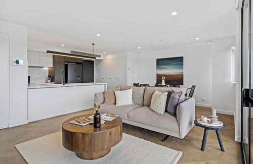 Hobart Central Business District Apartment | Sleek City Pad with a Garden Rooftop
