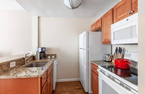 Adams Morgan Apartment | Sleek Dupont Circle 1BR nr. U Street, Metro & Glen’s Mkt, by Blueground