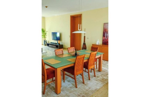 Ikoyi Apartment | Sleek Minimalist 3-bedroom Urban Oasis – Sunlit, Serene & Spotless in Lagos