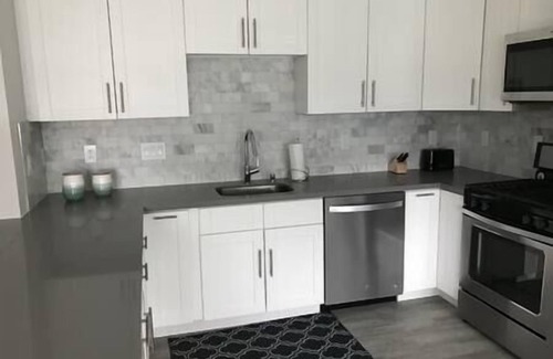 Sonoma Condo | Sleek Sonoma 2BR Condo Retreat