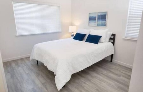 Sonoma Condo | Sleek Sonoma 2BR Condo Retreat