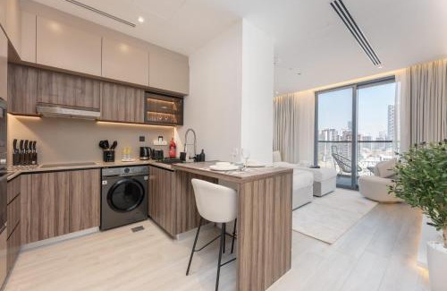 Jumeirah Village Apartment | Sleek Studio in The Ivy Tower, JVT