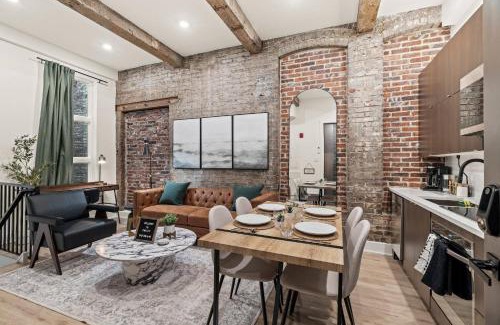 Old City Apartment | SLEEP 4 - Old City Philly - NEW Townhouse