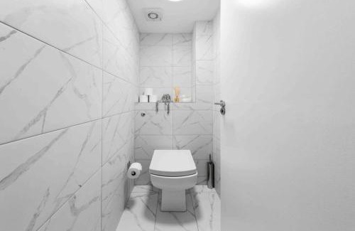 Pimlico Apartment | Sleep14 in Victoria London 43VPR