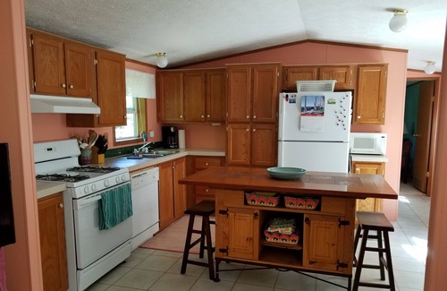 Maple City House | Sleeping Bear Dunes, partial linens, Sat-Sat only