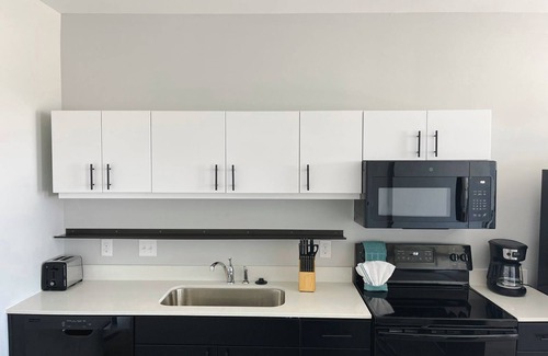 Downtown Omaha Apartment | Sleepover: Enticing 1BD/1BA + Gym - Downtown Omaha