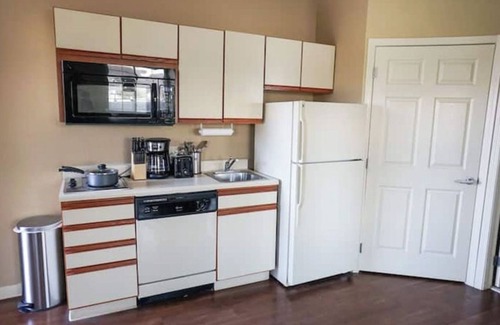 Wichita Apartment | Sleepover: Spacious 1BD/1BA - Downtown Wichita