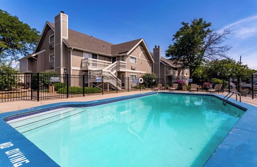 Wichita Apartment | Sleepover: Spacious 1BD/1BA - Downtown Wichita