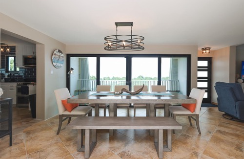 Rosendal House | Sleeps 10 w/POOL! 5 mins to Magen's Bay & Dining