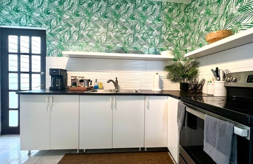 San Juan Apartment | SLEEPS 12/OCEAN PARK/1 BLOCK BEACH TOP LOCATION