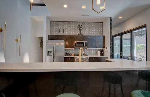 Albuquerque House | Sleeps 15! Luxury Glam 3000 ft.² home. Top Location in the ABQ Country Club.