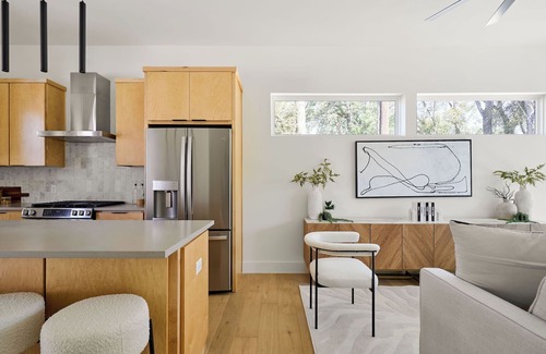 Riverside House | Sleeps 18 | MUST SEE! Pool & Chef’s Kitchen | Fun!
