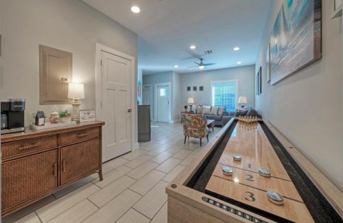 Corpus Christi House | Sleeps 19 2 Homes w Pool FoosballShuffleboard Mins to the Beach Shops