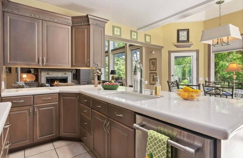 Holladay House | Sleeps 20 *Luxury Estate *A+Area *Hotub *Game Room