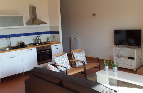 Bucine Apartment | Sleeps 6 - Private Pool - Remote Countryside Villa