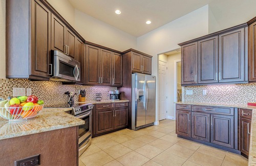 Pelican Villa | Sleeps 8 - Heated pool - Hot tub - Gulf Access
