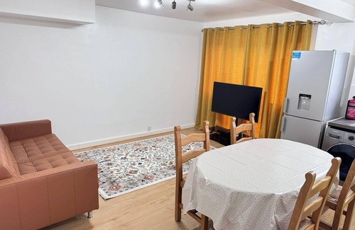 Headington House | Sleeps7 Home-Parking-FamilyFriendly-OxfordCentre
