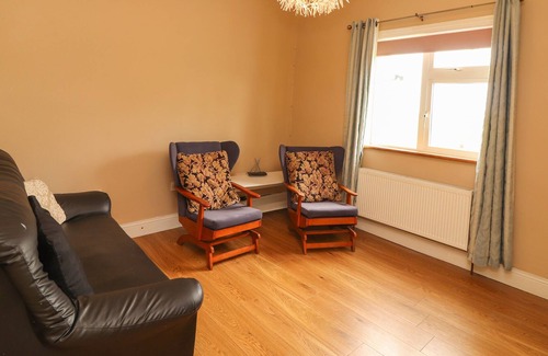 Listowel Cottage | SLIABH CAHILL, pet friendly, with a garden in Listowel, County Kerry