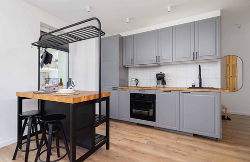 Stare Podgorze Apartment | Sliska 7 | Sunny Studio | Remote Work