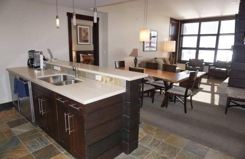 Snowmass Village Apartment | Slopes View Hayden Lodge