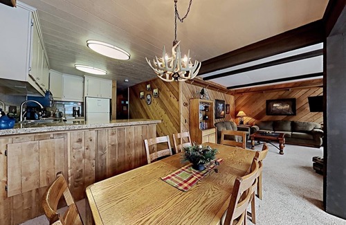 Mammoth Lakes Condo | Slopeside Comfy 2-Bedroom Home with 3 Spas! (Unit 512 at 1849) by RedAwning