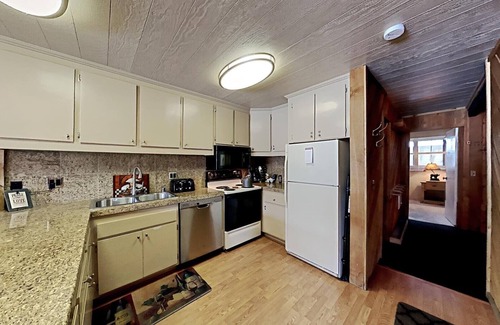 Mammoth Lakes Condo | Slopeside Comfy 2-Bedroom Home with 3 Spas! (Unit 512 at 1849) by RedAwning