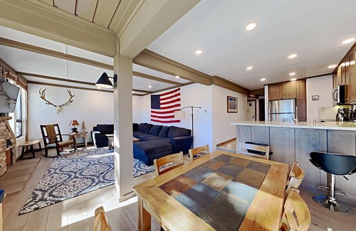Mammoth Lakes Condo | Slopeside Remodeled 2 Bedroom Condo with Amazing Views! (Unit 522 at 1849) by RedAwning