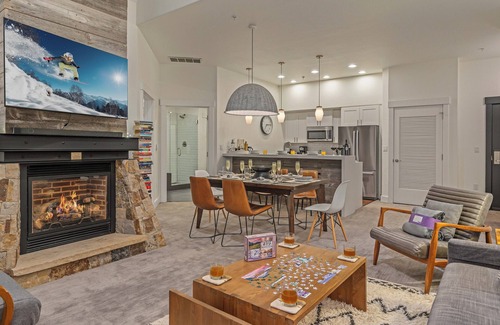Peak 8 Condo | Slopeside Residence at One Ski Hill Place w/Slope Views | Agate Residence #8513