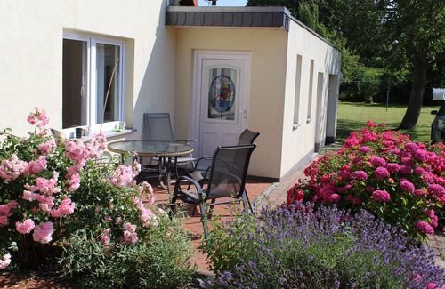 Lauterbach House | Small isolated cottage on a large meadow and orchard land