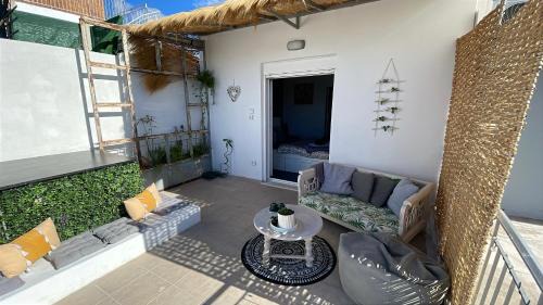 Omonia Apartment | Small Oasis-Über den Dächern von Athen