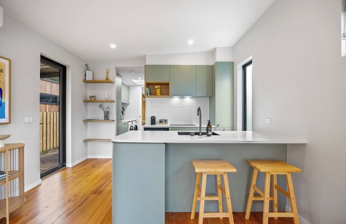Halls Gap House | Small Scale Stays - 1AnCouples Retreat