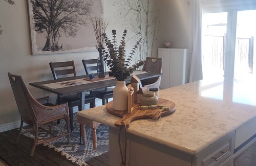 Rye House | Small Town Foothills Property with Yard