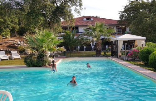 Campiglia Marittima Ski Chalet | Small Villa near the Pool in a fantastic Park