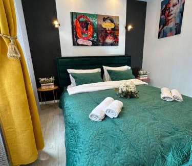 Craiova Apartment | Smarald - Premium Apt in Best Location & Parking