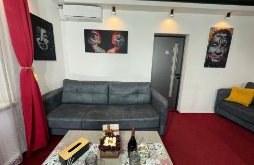 Craiova Apartment | Smarald - Premium Apt in Best Location & Parking