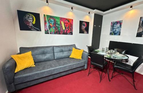 Craiova Apartment | Smarald - Premium Apt in Best Location & Parking