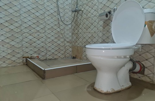 Abuja Apartment | Smart 3-bedroom apartment with fast WiFi and 24 hour electricity.