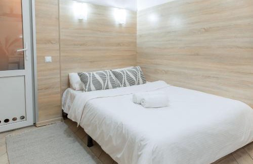 Lviv City Center Apartment | SMART APARTMENTS З РЕМОНТОМ ДЕШЕВО В ЦЕНТРІ пл Теодора 5