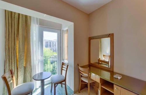 Bodrum City Center Hotel | Smart Stay Beach Bodrum -All Inclusive