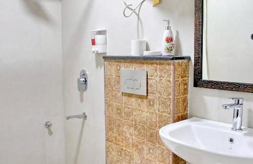 Shanthala Nagar Apartment | SmartStay Entire Luxury 4BHK Apt-M G Road area
