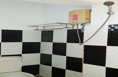 Siem Reap Bed & Breakfast | Smiley's Guesthouse : Double Room (Airconditioning & Hot Water)n