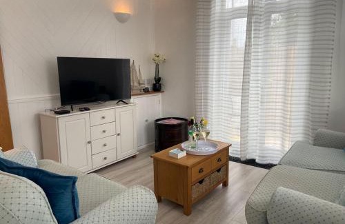 Gorleston-on-Sea House | Smile 'N' Wave