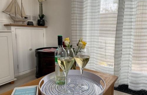 Gorleston-on-Sea House | Smile 'N' Wave