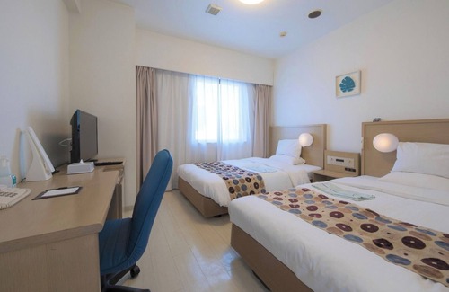 Maejima Hotel | Smoking allowed Twin room breakfast included S/Naha Okinawa
