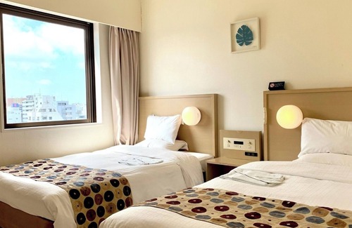 Maejima Hotel | Smoking allowed Twin room breakfast included S/Naha Okinawa