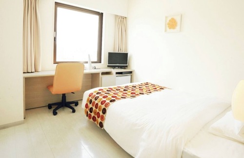 Maejima Hotel | Smoking Double room for 2 people breakfast incl/Naha Okinawa