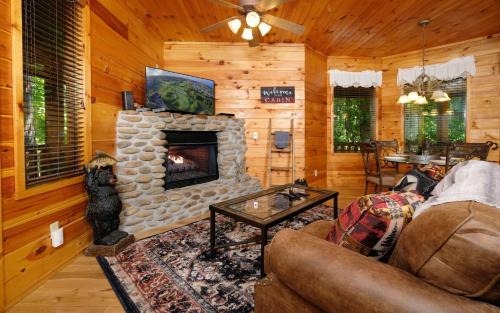 Chalet Village Villa | Smoky Getaway