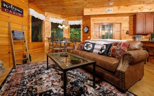 Chalet Village Villa | Smoky Getaway